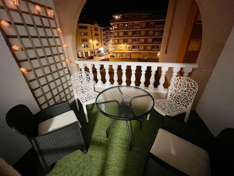 Nice And Central Apartment Torrevieja Extérieur photo