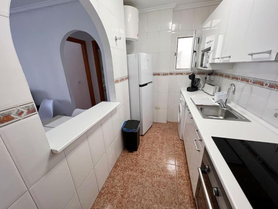 Nice And Central Apartment Torrevieja Extérieur photo