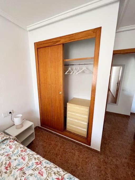 Nice And Central Apartment Torrevieja Extérieur photo