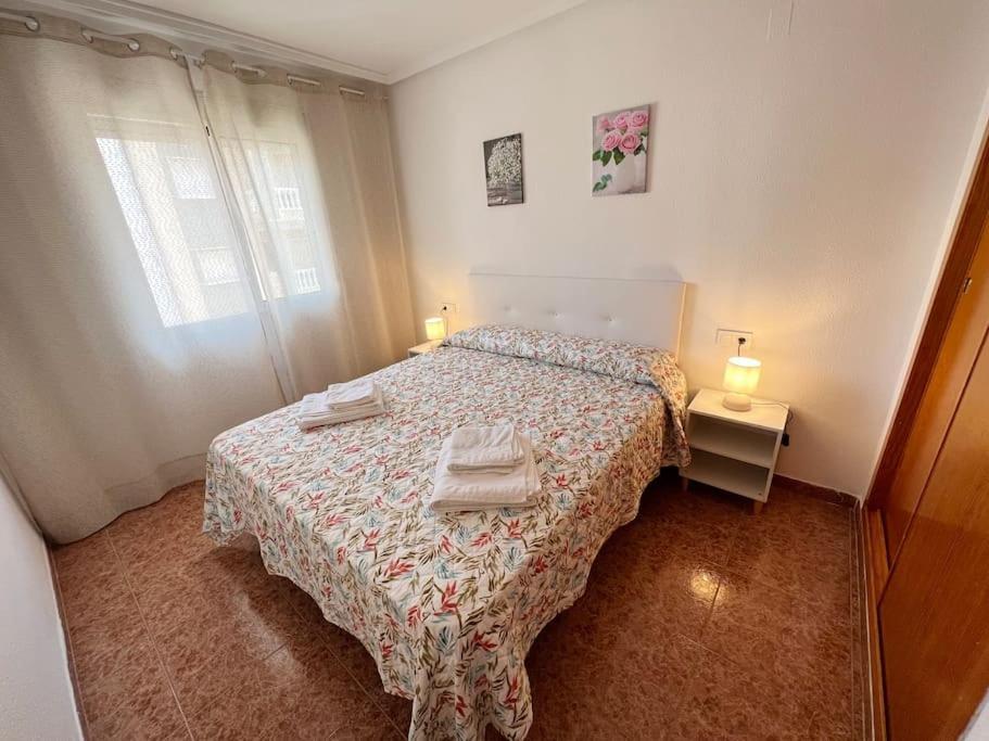 Nice And Central Apartment Torrevieja Extérieur photo