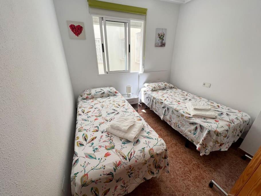 Nice And Central Apartment Torrevieja Extérieur photo